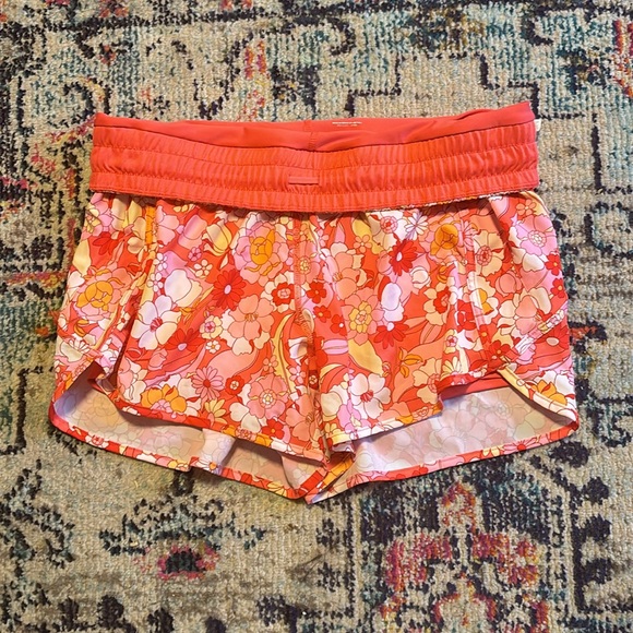 Avia orange groovy running shorts with orange shorts underneath. Size L (12/14) - Picture 1 of 4